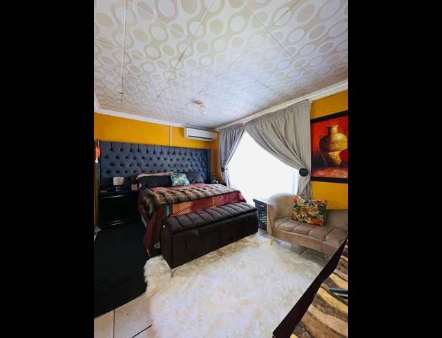 3 BEDROOM FREESTANDING FOR SALE IN SOSHANGUVE XX